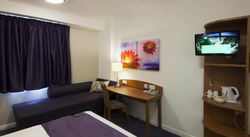 Premier Inn Chichester Kamer foto